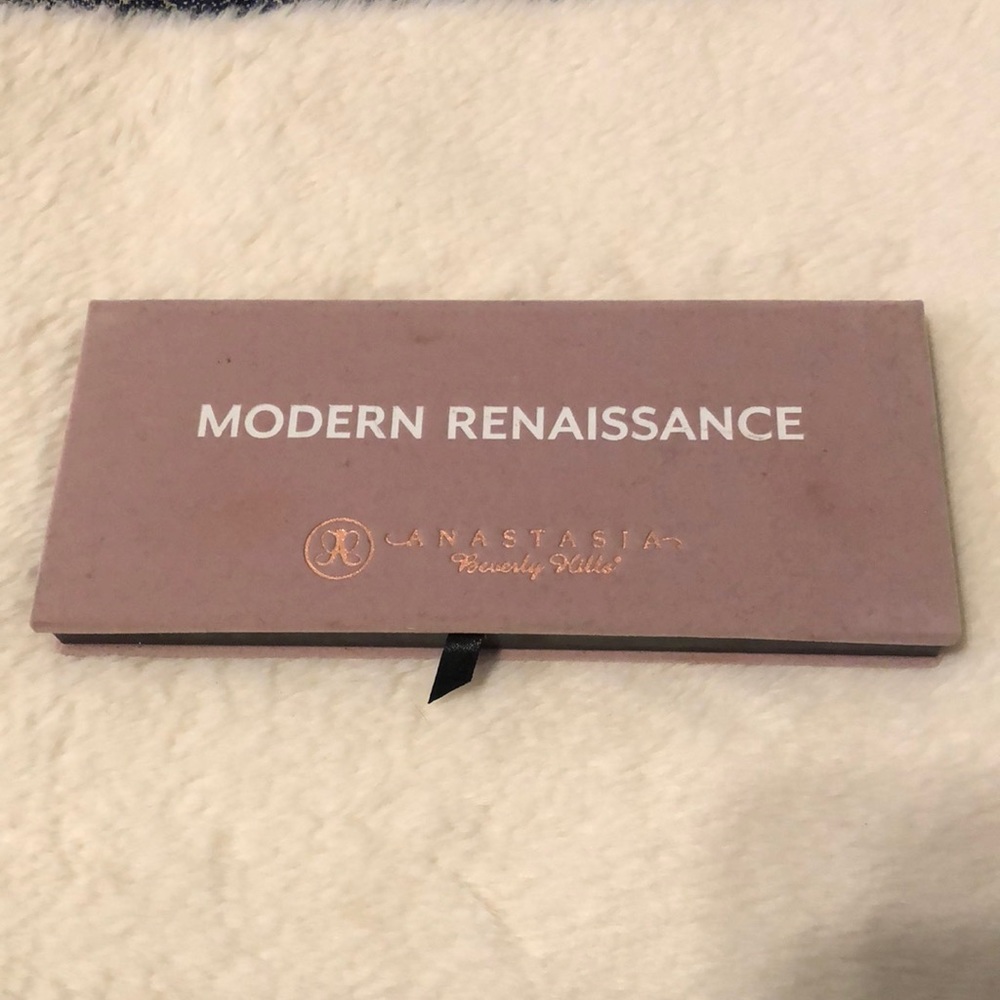 Anastasia Beverly Hills Modern Renaissance eyeshadow palette